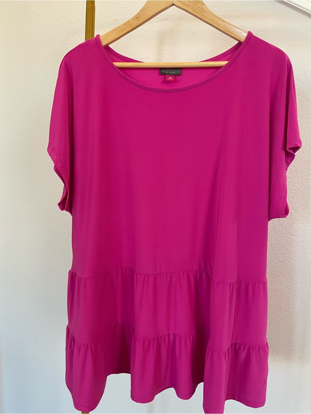 Vince Camuto Women's Magenta Tiered Short-Sleeve Tunic size 2X